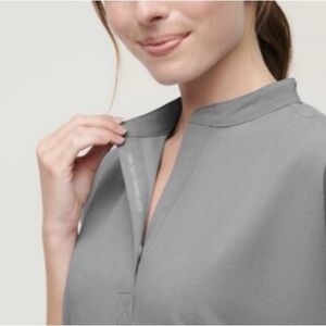 Figs Rafaela scrub top